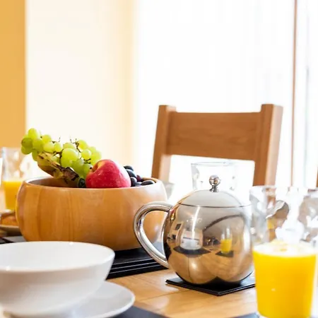 Millstone - Yorkshire Coast Holiday Lets * ويتبي